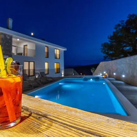 Vinodol Hilltop 21 Villa