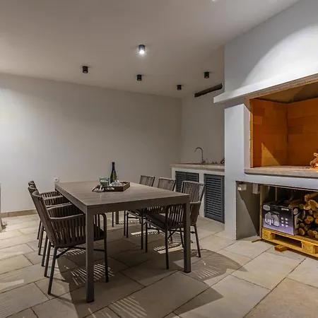 Vinodol Hilltop 21 * Брибир