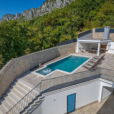 Vinodol Hilltop 21