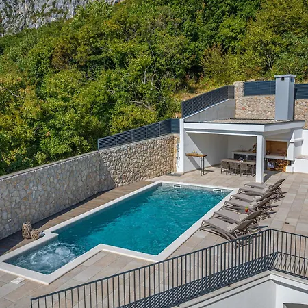 Vinodol Hilltop 21 Вилла *