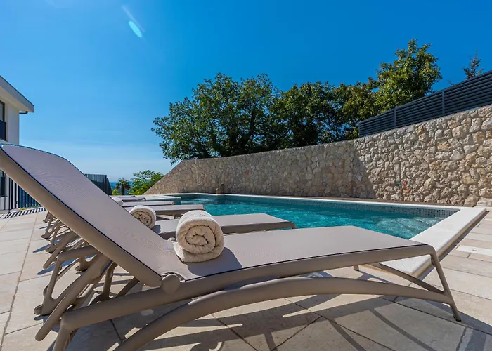 Vinodol Hilltop 21 *