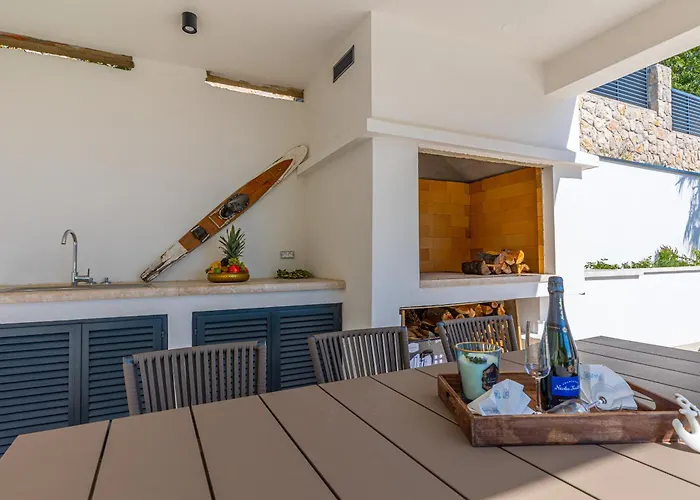 Villa Vinodol Hilltop 21 *