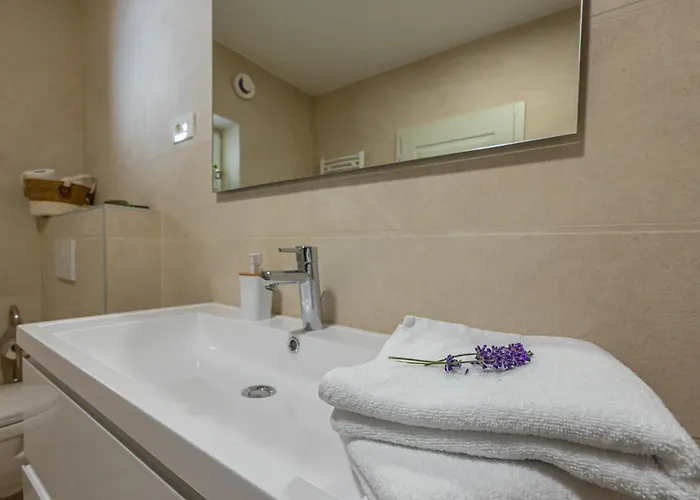 Villa Vinodol Hilltop 21 *